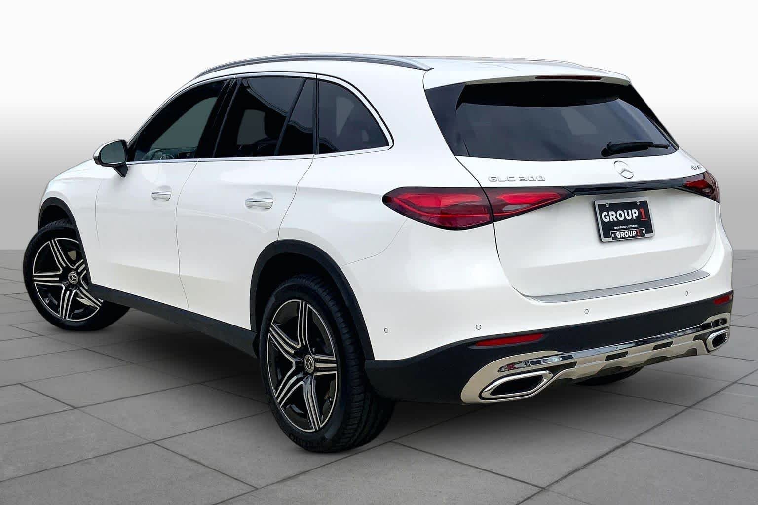 New 2027 Polar White Mercedes-Benz GLC 300 image 12
