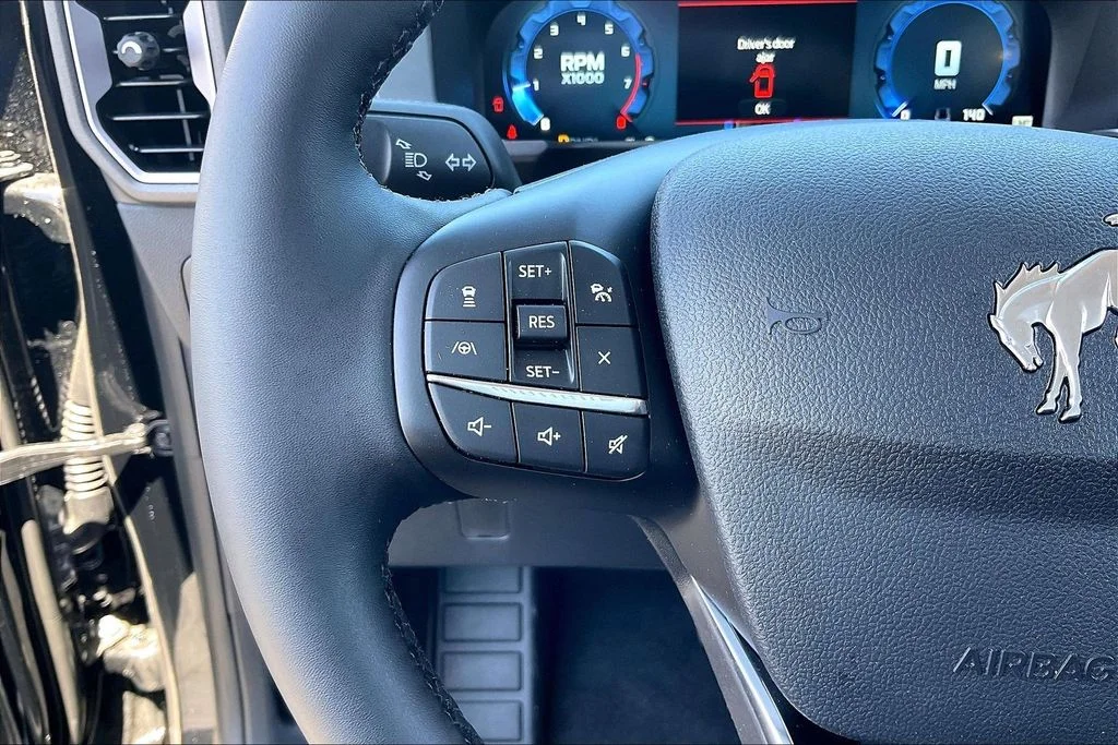 New 2025 Shadow Black Ford Outer Banks® image 17