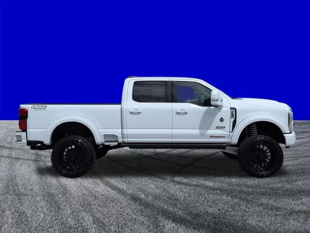 New 2026 Oxford White Ford F-250® XLT image 3