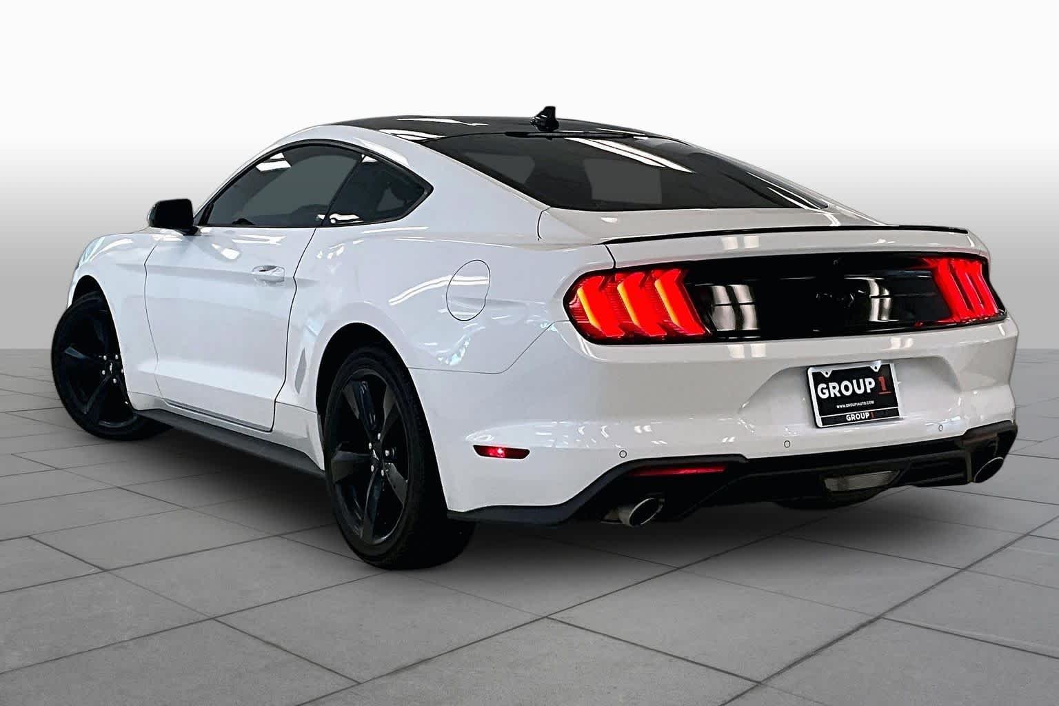 Used 2022 Oxford White Ford EcoBoost image 10