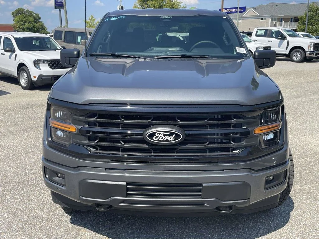New 2026 Gray Ford XLT image 8