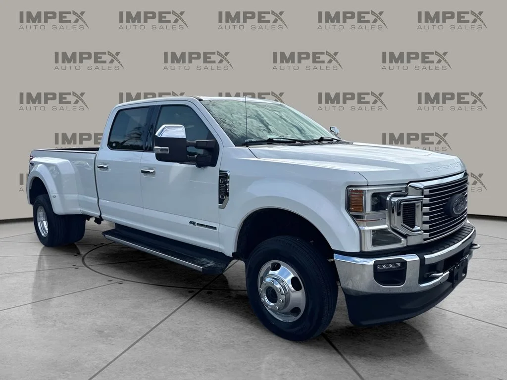 Used 2021 White Ford Lariat image 4