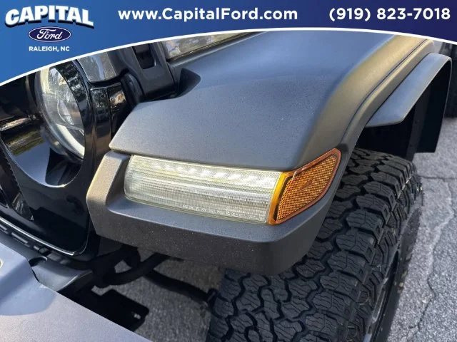 Used 2023 Gray Jeep Sport image 11