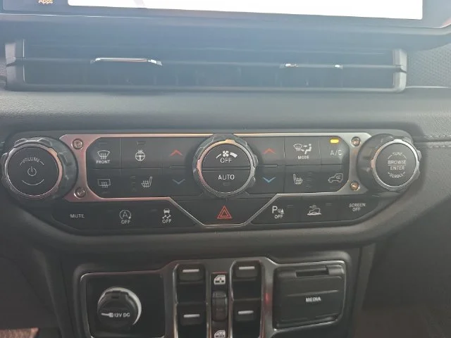 Used 2024 Gray Jeep Rubicon image 24
