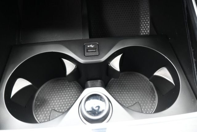 Used 2026 Black BMW xDrive40i image 3