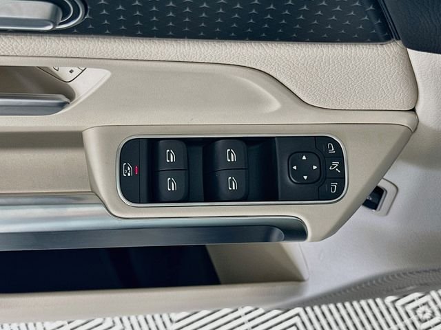 Used 2026 Gray Mercedes-Benz GLB 250 image 17