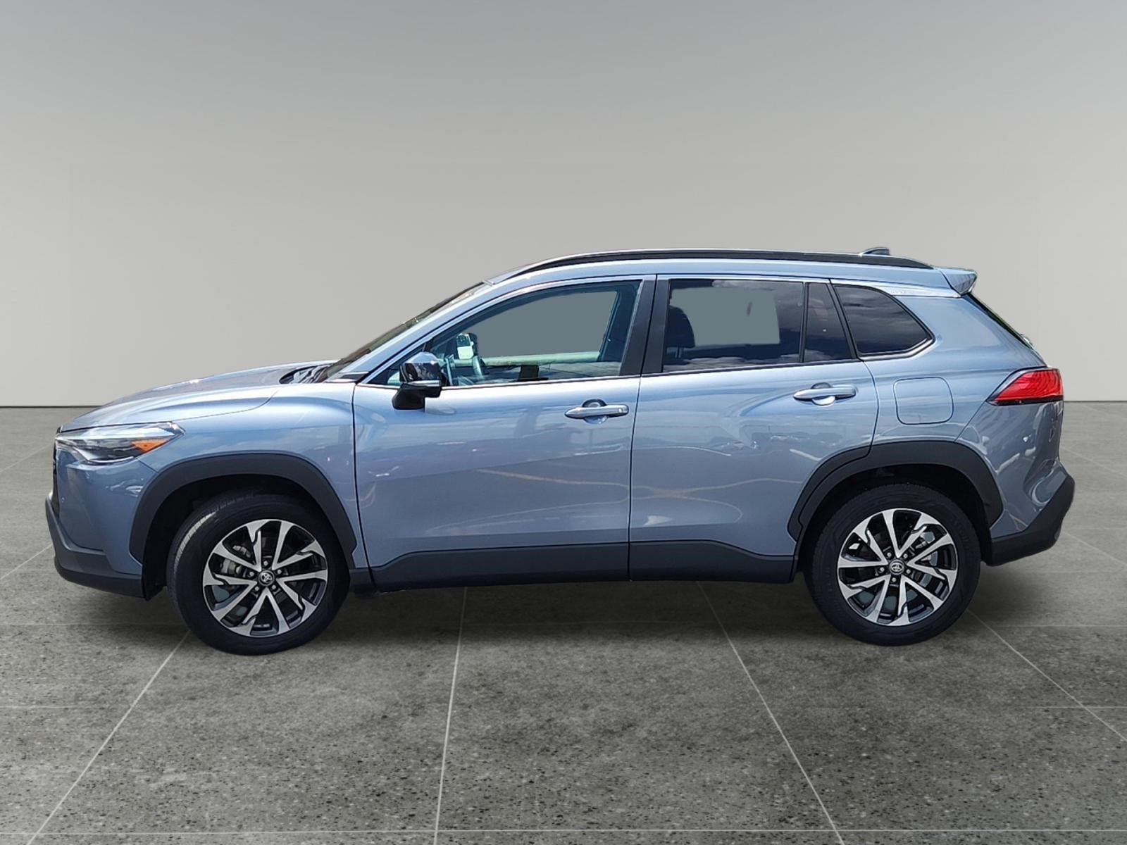 Certified Used 2025 Celestite Toyota XLE image 4