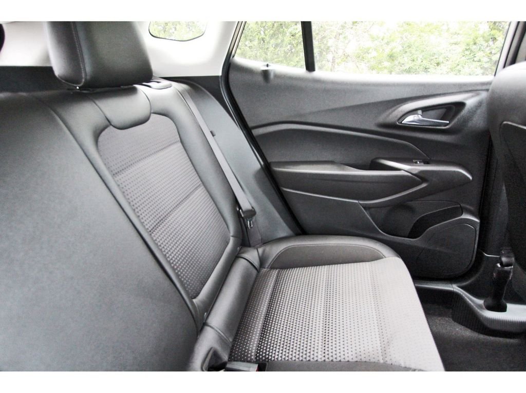 Used 2025 Gray Chevrolet LT image 13
