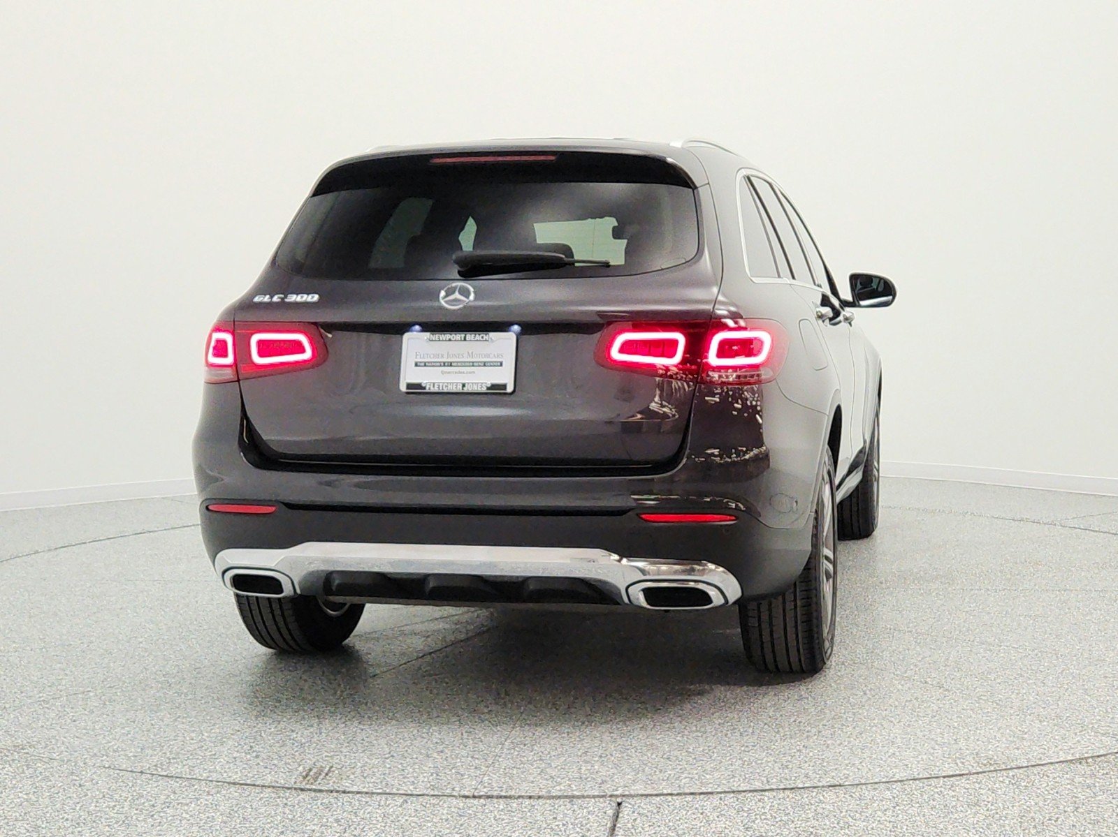 Used 2022 Graphite Grey Metallic Mercedes-Benz GLC 300 SUV image 6