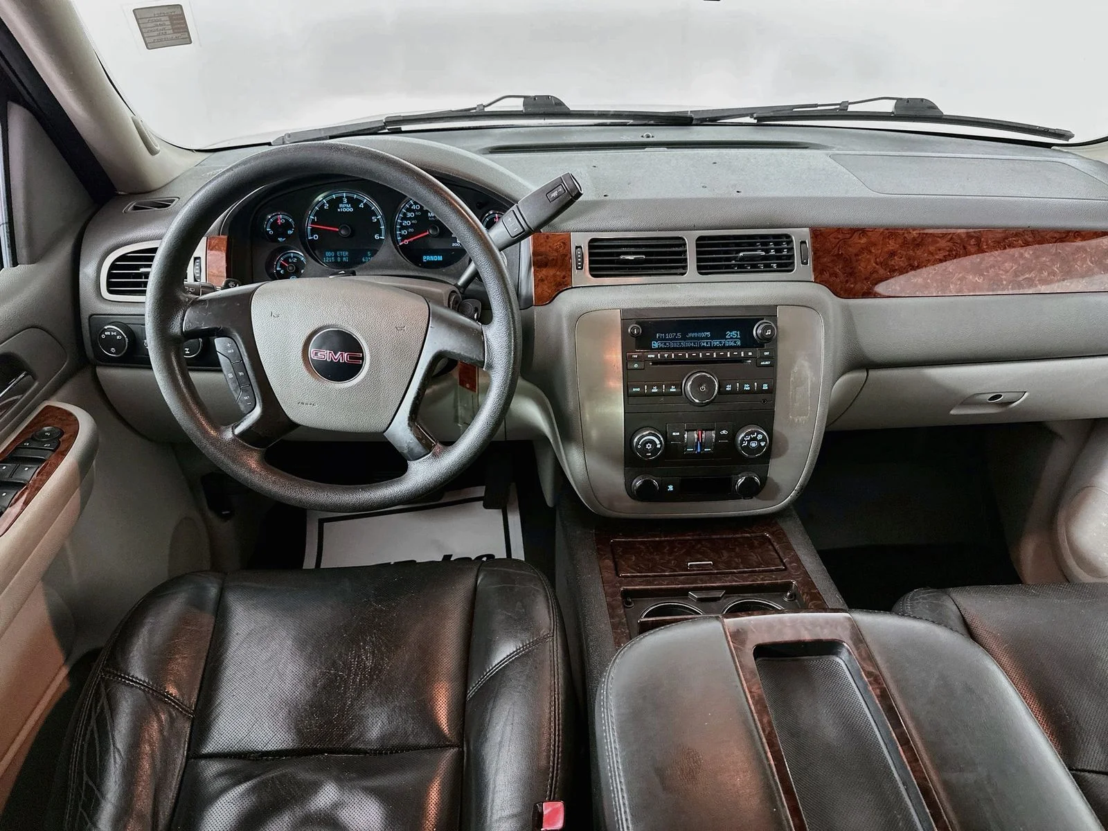 Used 2009 Red Jewel Tintcoat GMC Commercial Fleet image 20