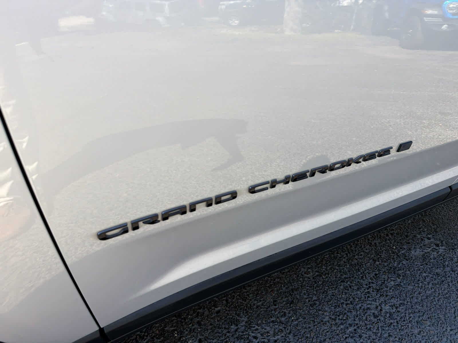 Used 2023 Silver Zynith Jeep Limited image 10