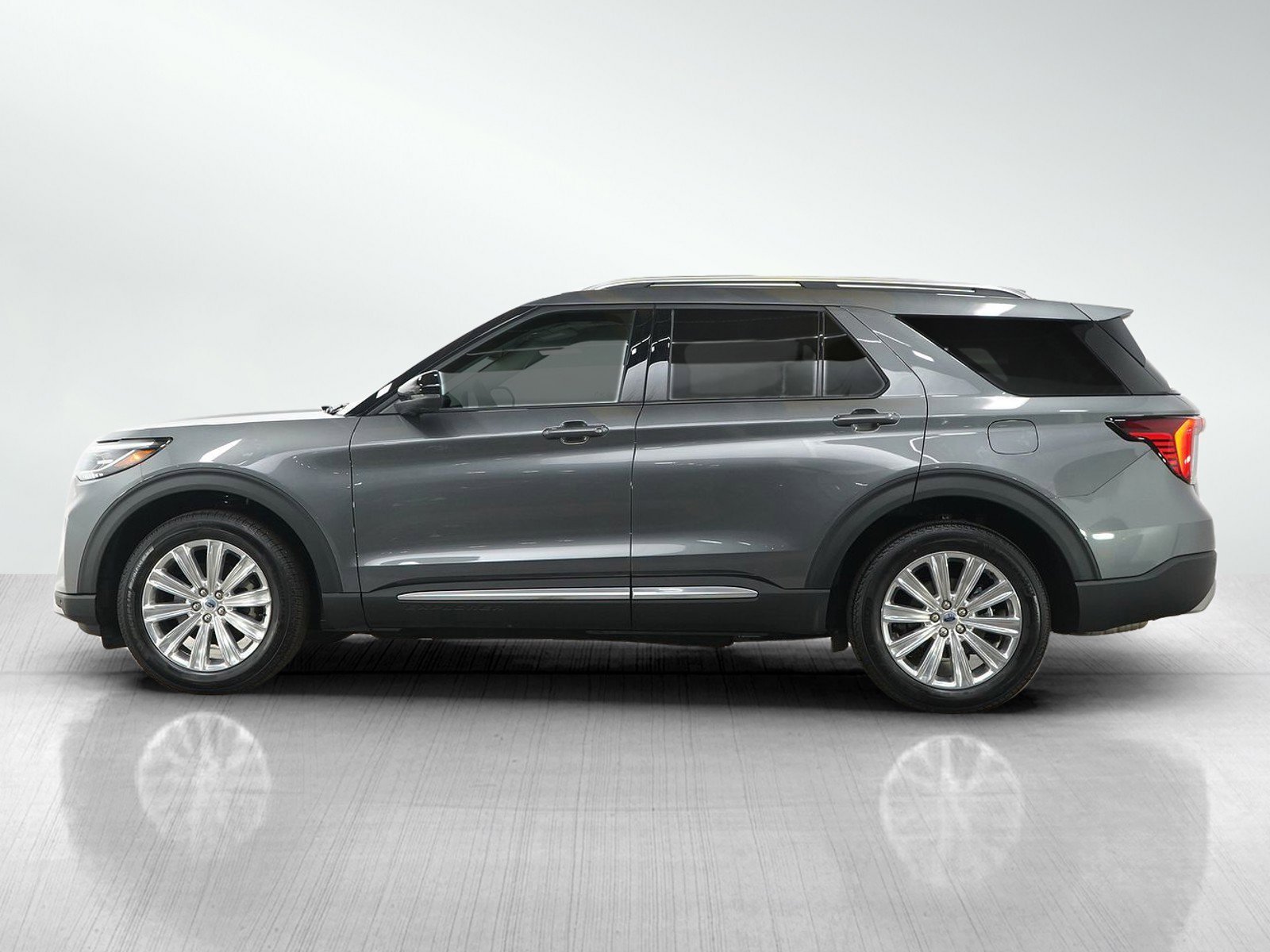 Used 2025 Ford Explorer Platinum with VIN 1FMUK8HH9SGA65634 for sale in White Bear Lake, Minnesota