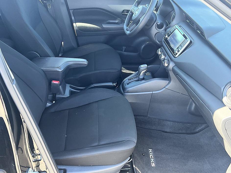 Used 2025 Super Black Nissan S image 17
