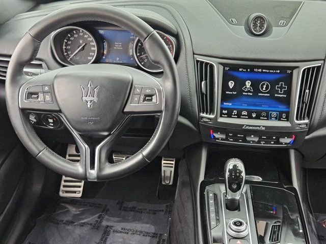 Used 2018  Maserati Base image 27