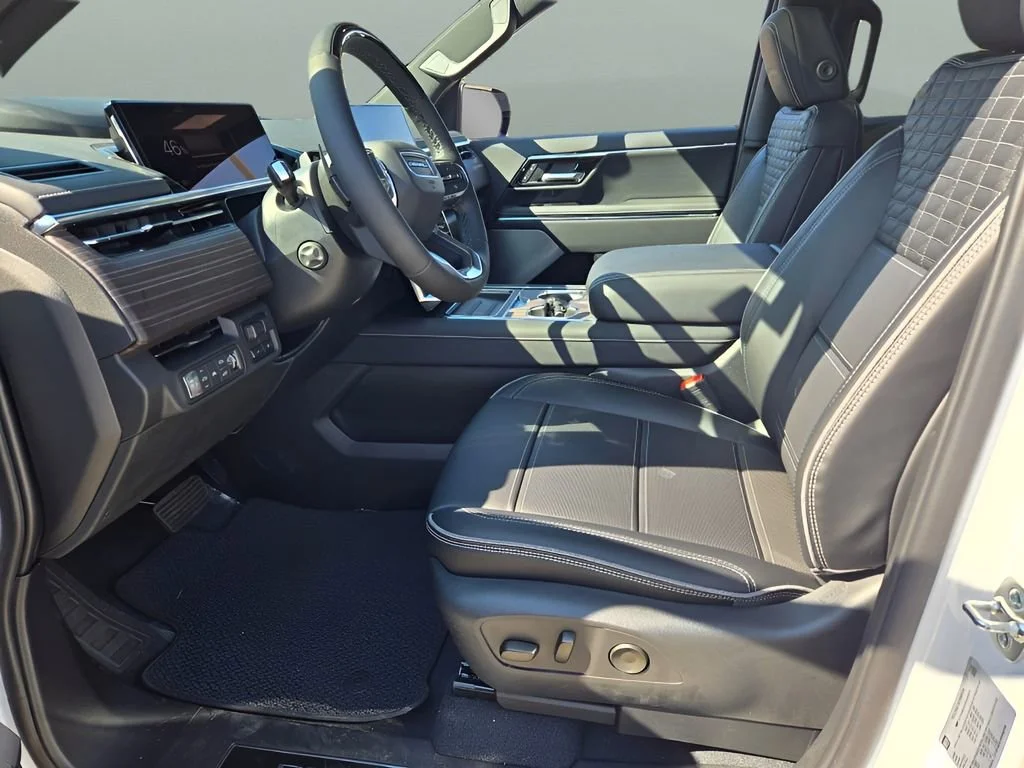 2025 GMC Sierra EV Denali - Photo 20