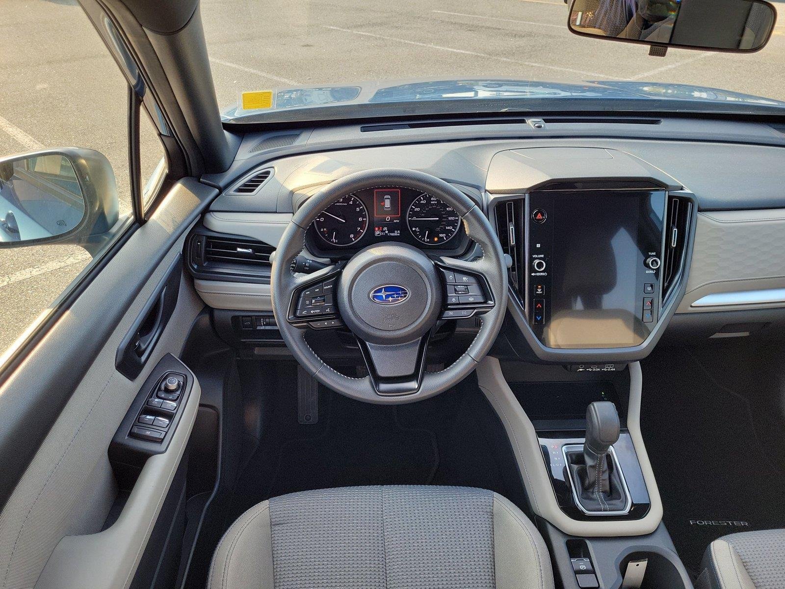 Used 2025 Horizon Blue Pearl Subaru Premium image 11