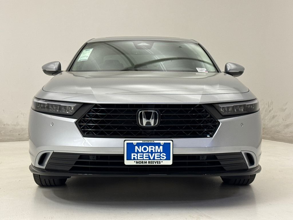 New 2026 Solar Silver Metallic Honda EX-L image 3