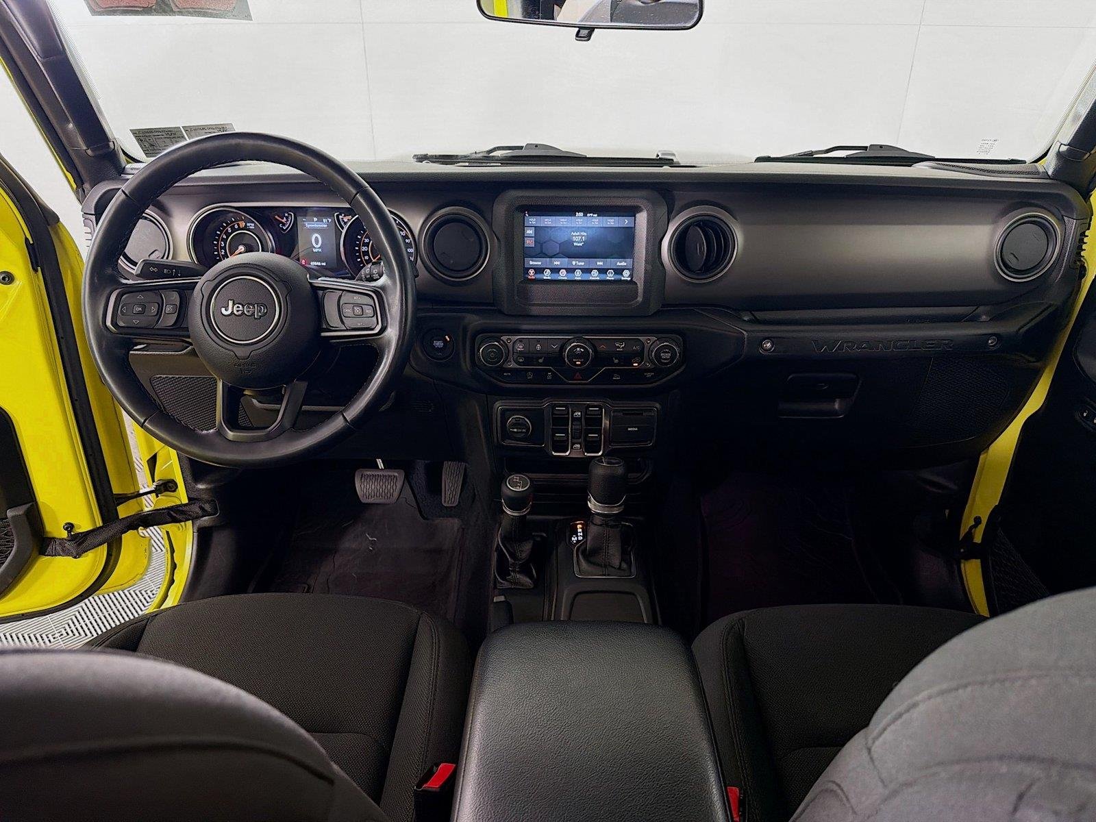 Used 2022  Jeep Unlimited High Tide image 26