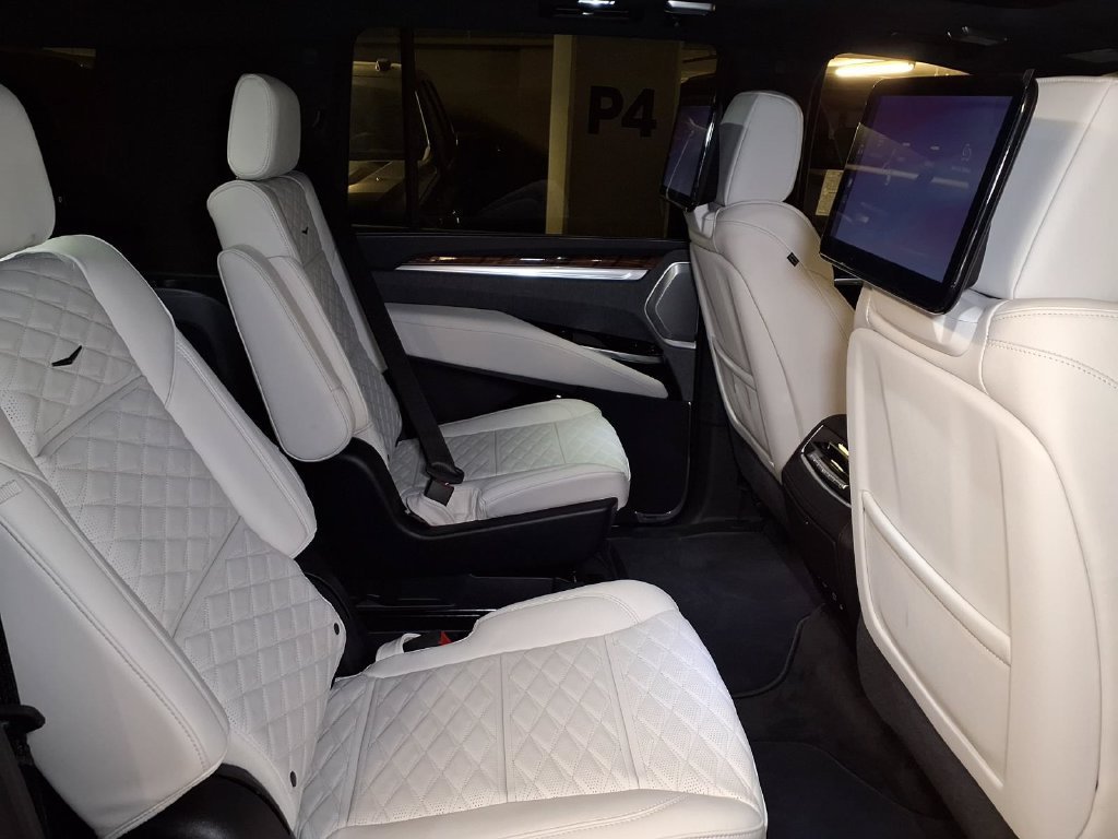 2026 Cadillac Escalade ESV Platinum Sport - Photo 7