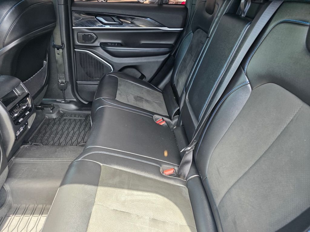 Certified Used 2022 White Jeep Trailhawk 4xe image 15