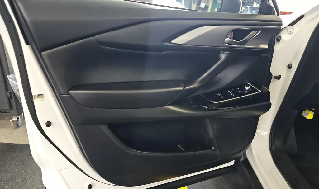 Used 2023 White Mazda Touring Plus image 15