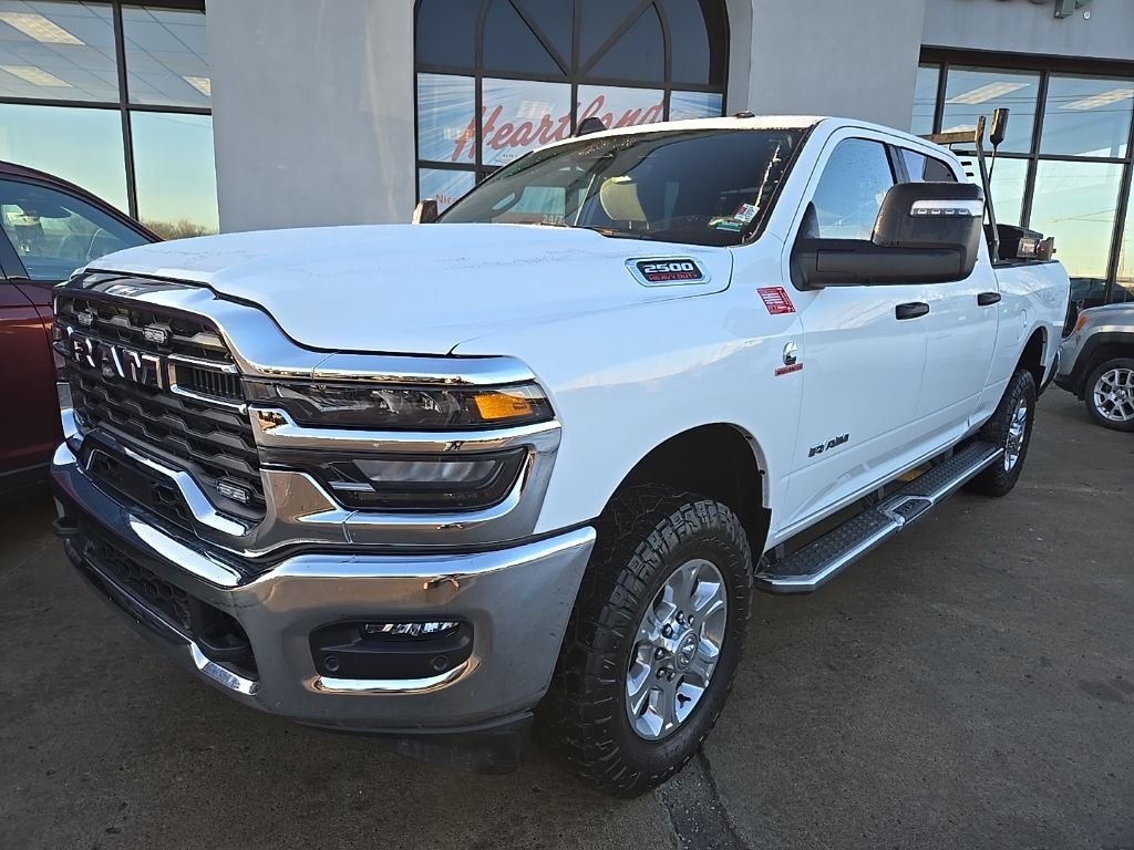 Used 2025 RAM Ram 2500 Pickup Big Horn/Lone Star with VIN 3C6UR5DL1SG547387 for sale in Kansas City