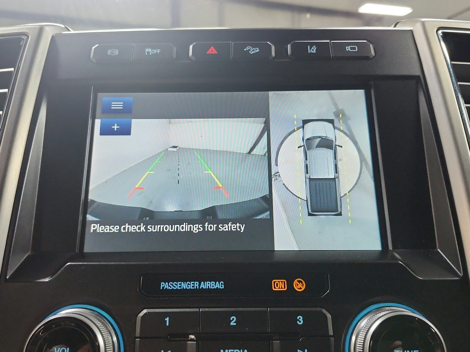 Used 2020 Black Ford Platinum image 17
