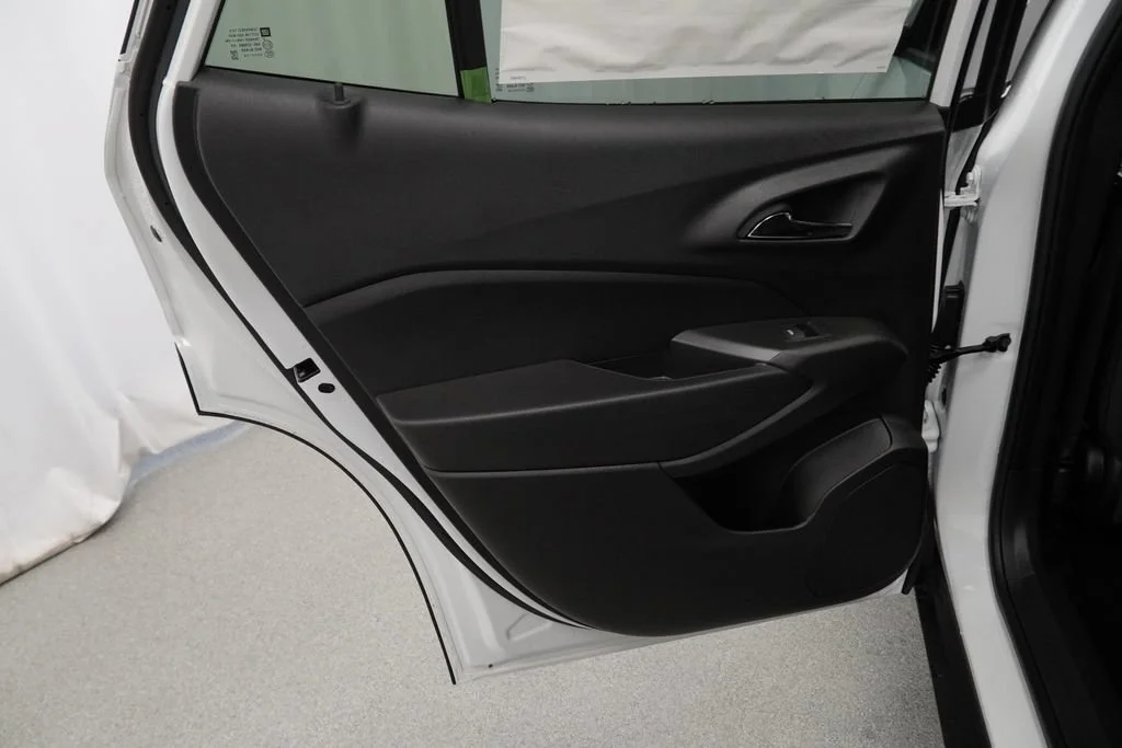 New 2026 Summit White Chevrolet LT image 23