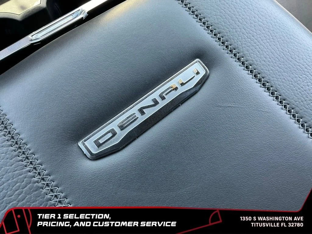 Used 2025 Summit White GMC Denali image 37