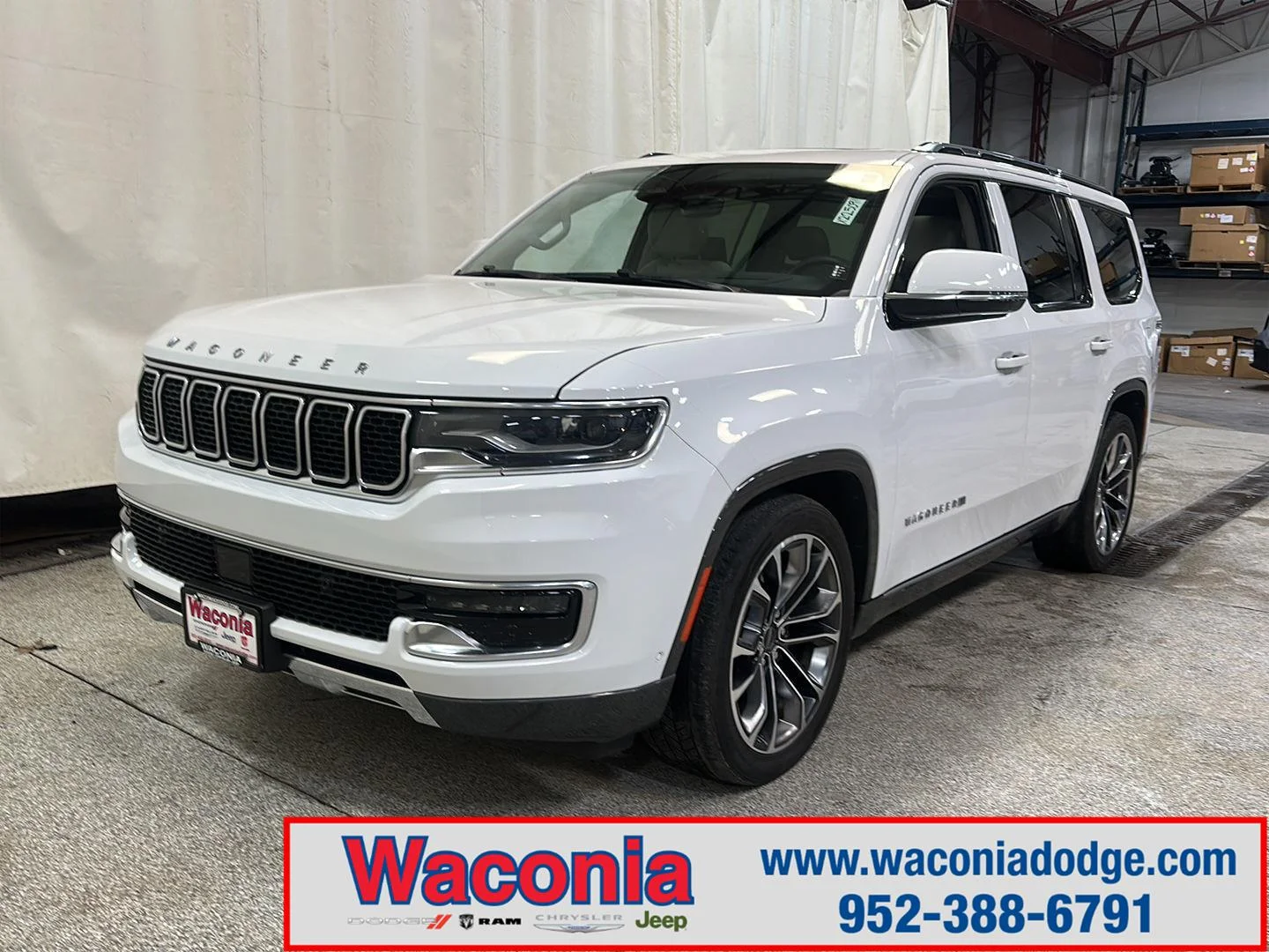 2022 Jeep Wagoneer Series III 4WD's photo