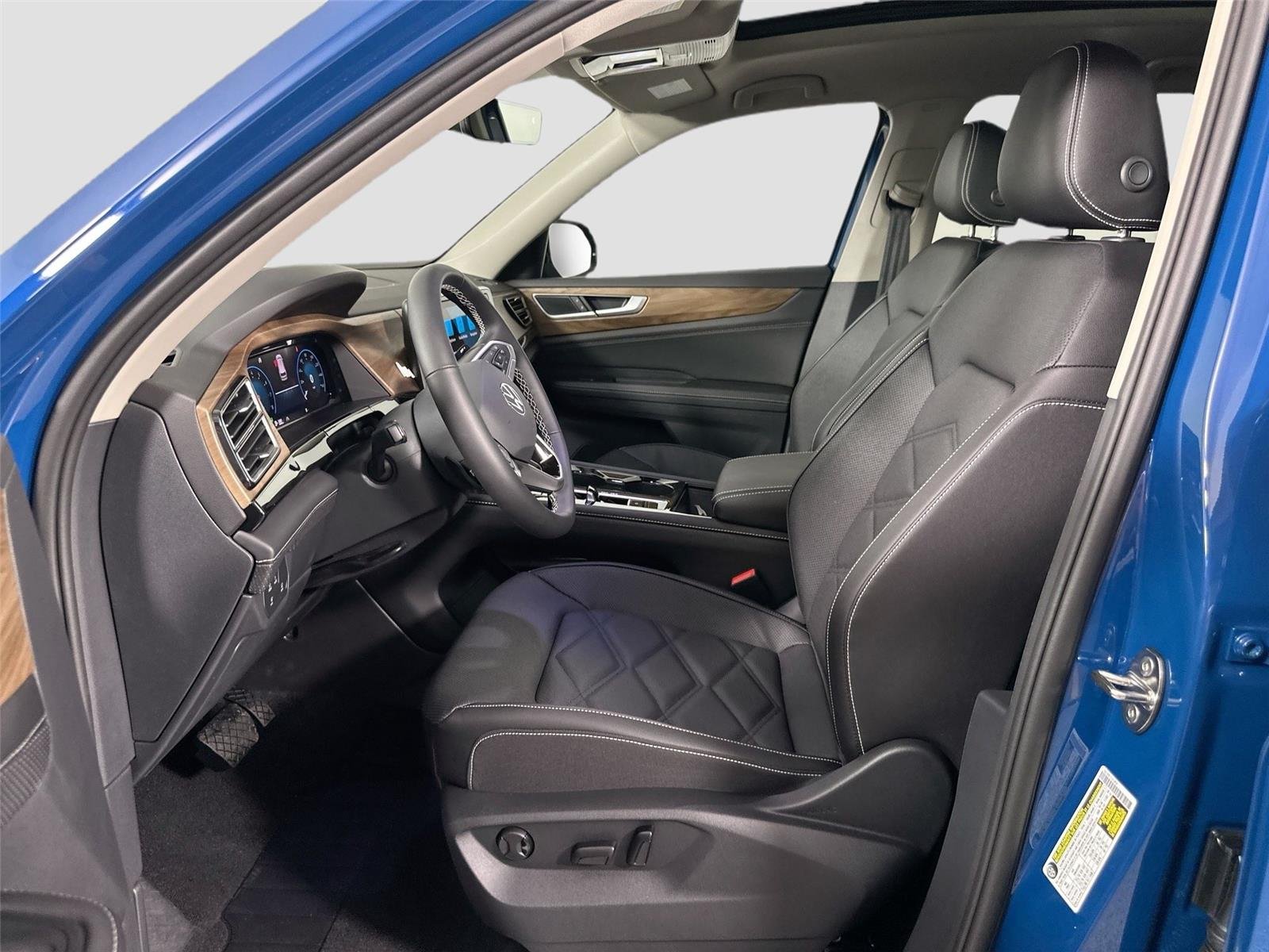 New 2026 Mountain Lake Blue Metallic Volkswagen 2.0T SE w/Technology image 20
