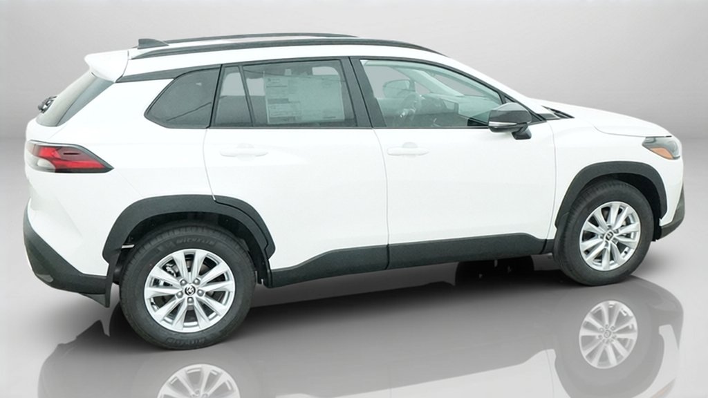 New 2026 Wind Chill Pearl Toyota LE image 8