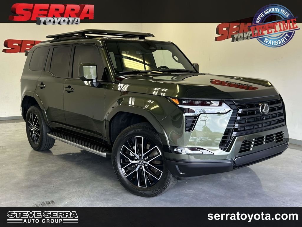 Used 2025 Green Lexus 550 Premium+ image 1
