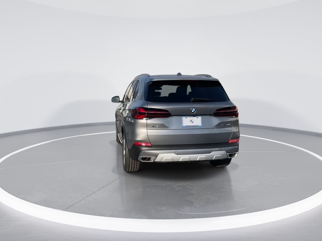 Used 2026 Gray Metallic BMW xDrive40i image 7