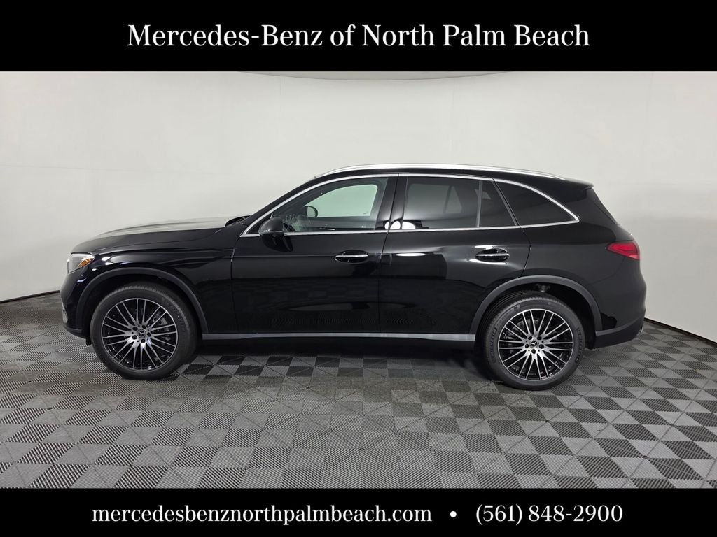 New 2026 Black Mercedes-Benz GLC 300 image 3