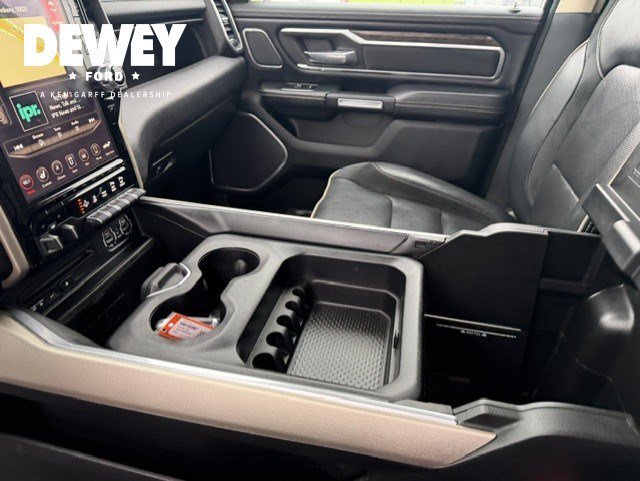 Used 2019 Diamond Black Ram Laramie image 27