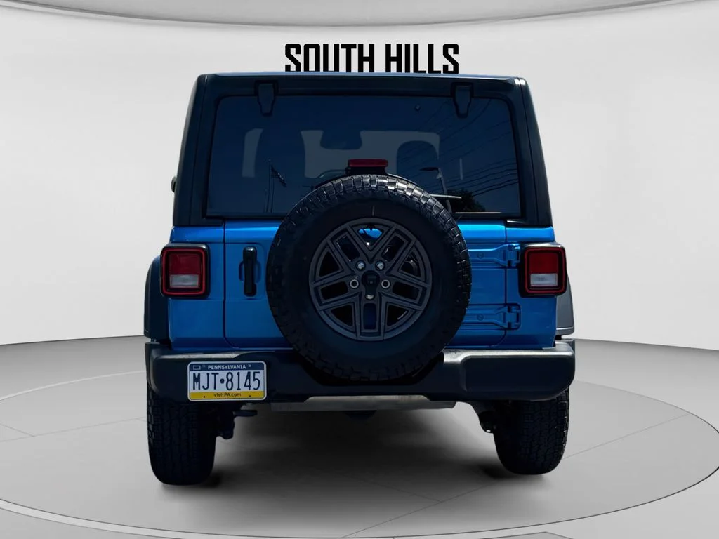 Used 2026 Blue Jeep Sport S image 4