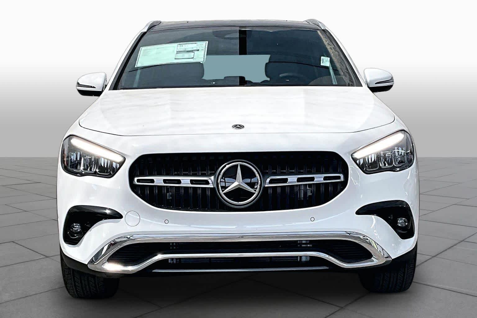 New 2026 Polar White Mercedes-Benz GLA 250 image 3