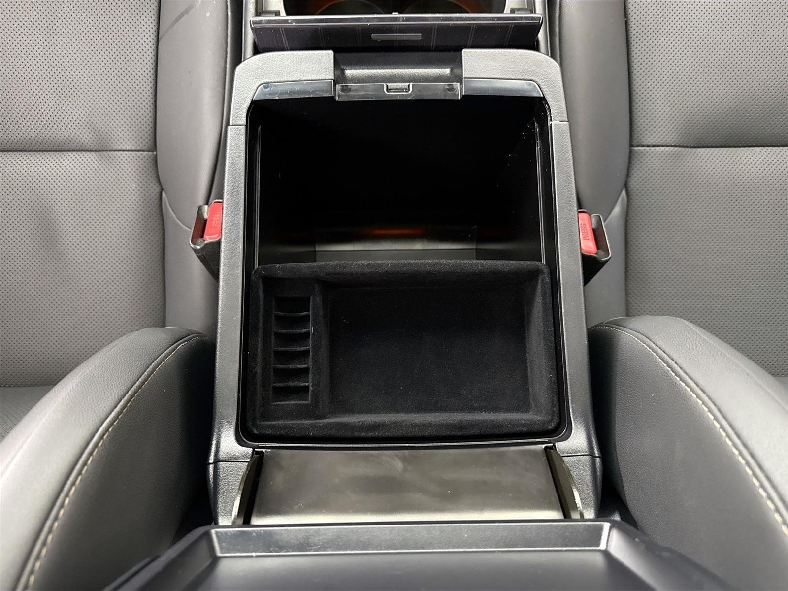 Used 2021 Atomic Silver Lexus GX 460 Premium image 33