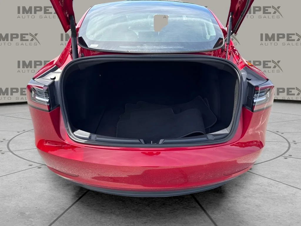 Used 2022 Red Tesla Long Range image 20
