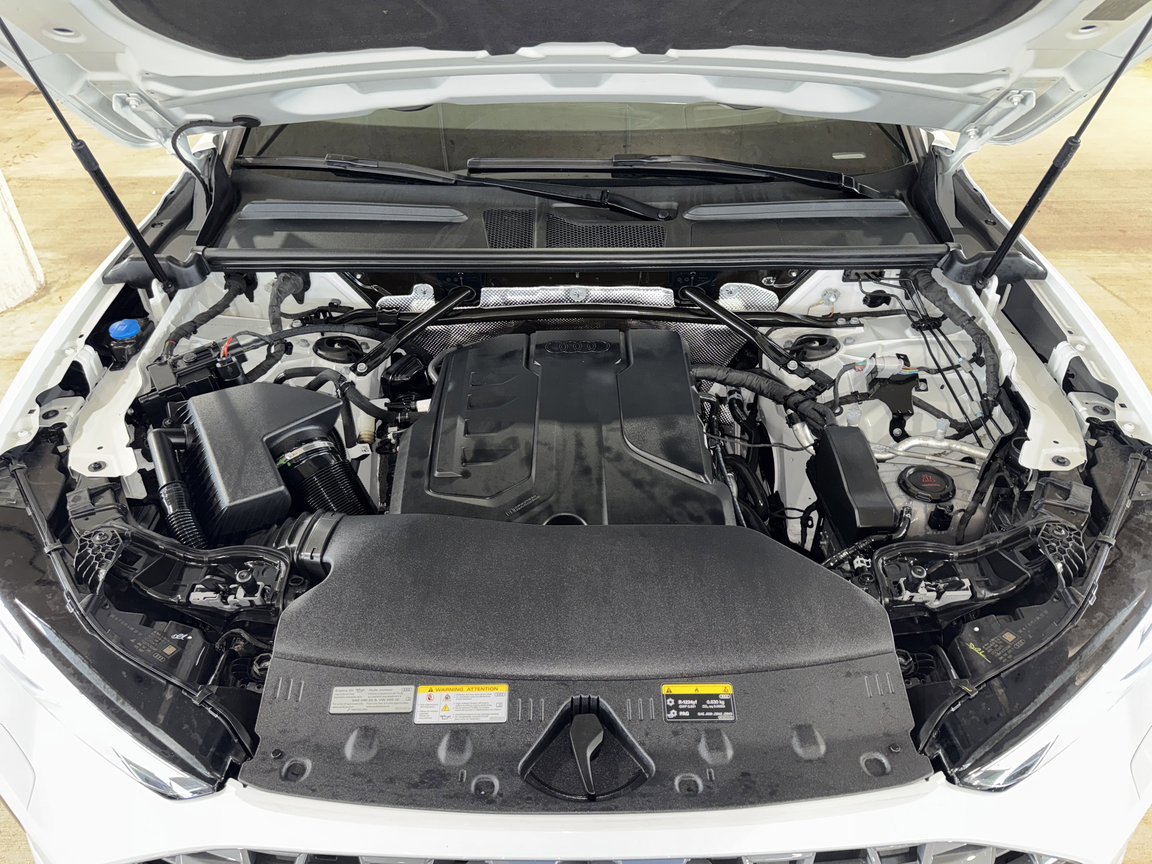 Used 2025 Arkona White Audi Prestige image 35