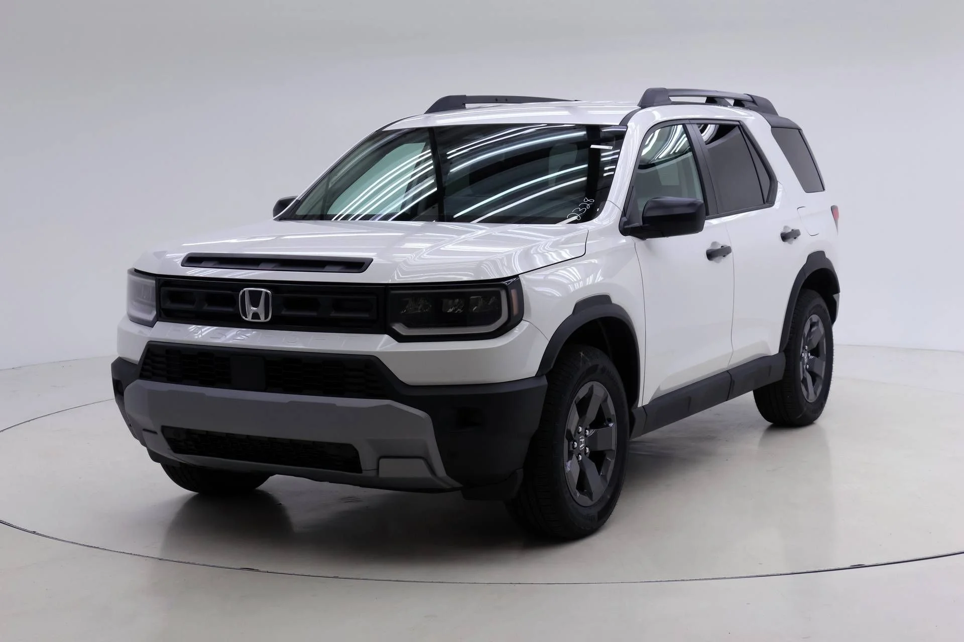 New 2026 Platinum White Pearl Honda RTL Towing image 1