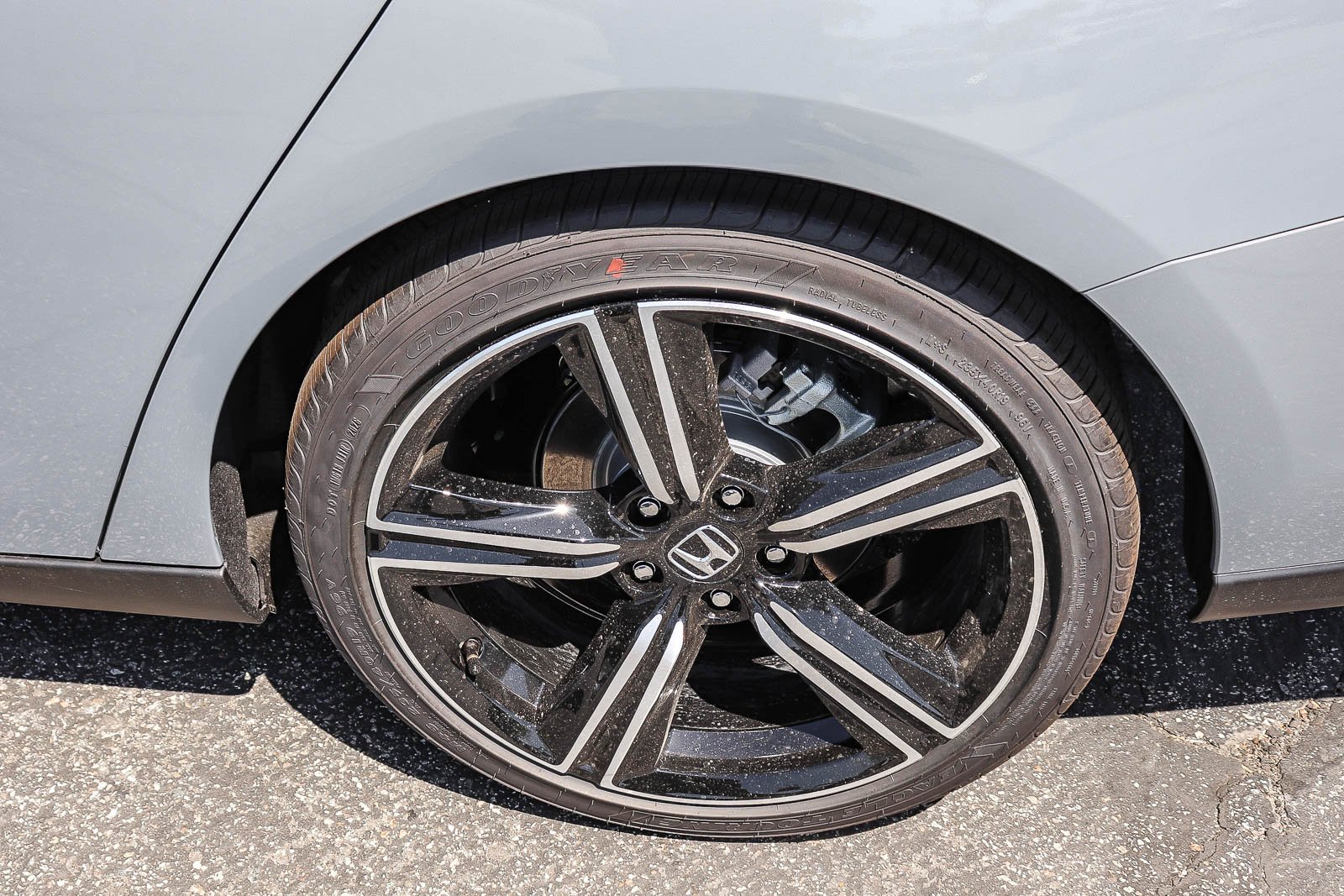 New 2026 Urban Gray Pearl Honda SE CVT image 7