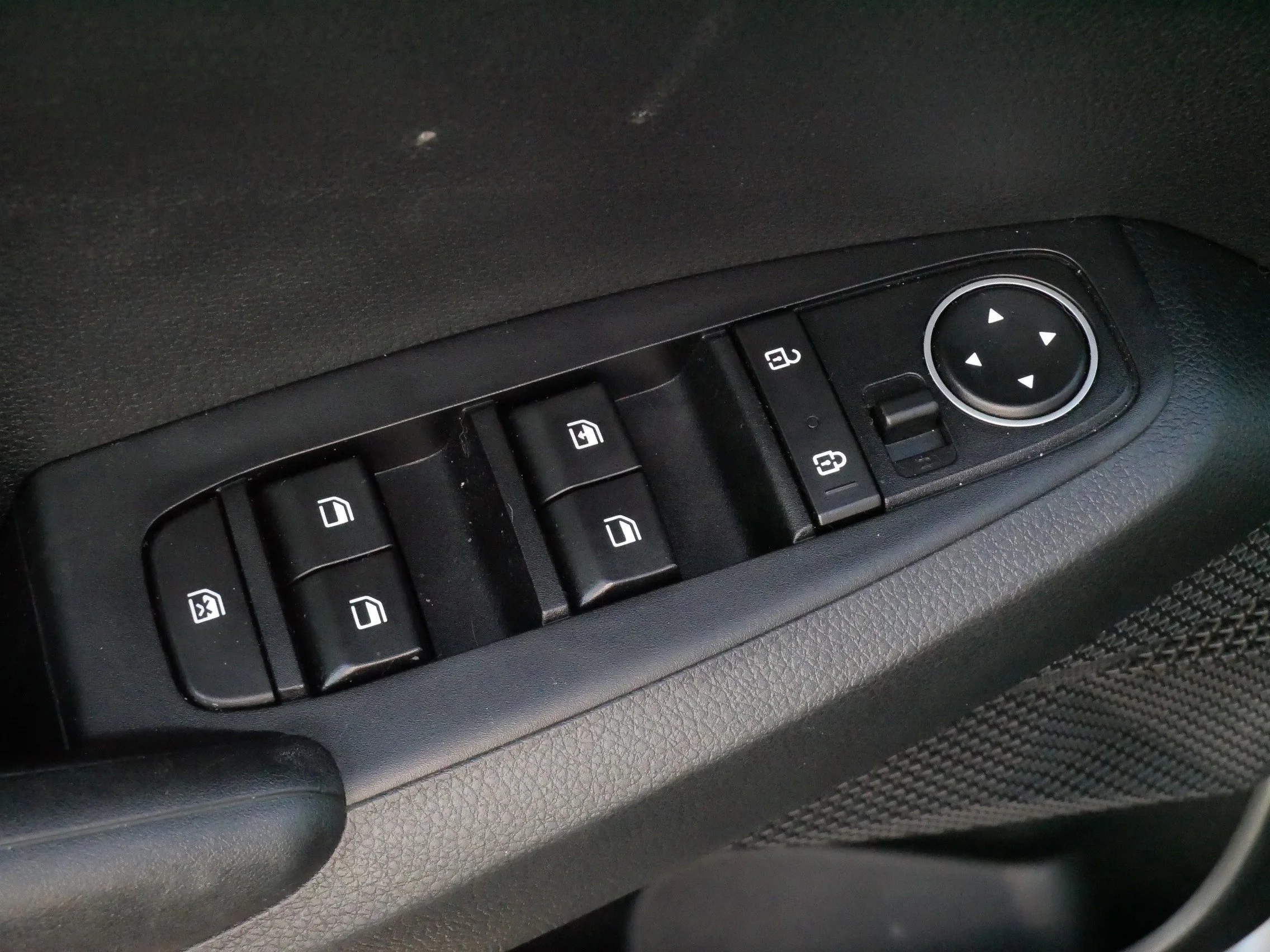 Used 2023 Steel Gray Kia LX image 19