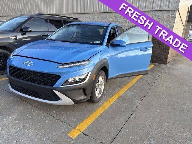 Used 2022 Blue Wave Hyundai SE image 1
