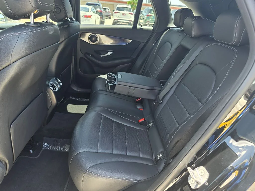 Used 2021 Black Mercedes-Benz GLC 300 image 13