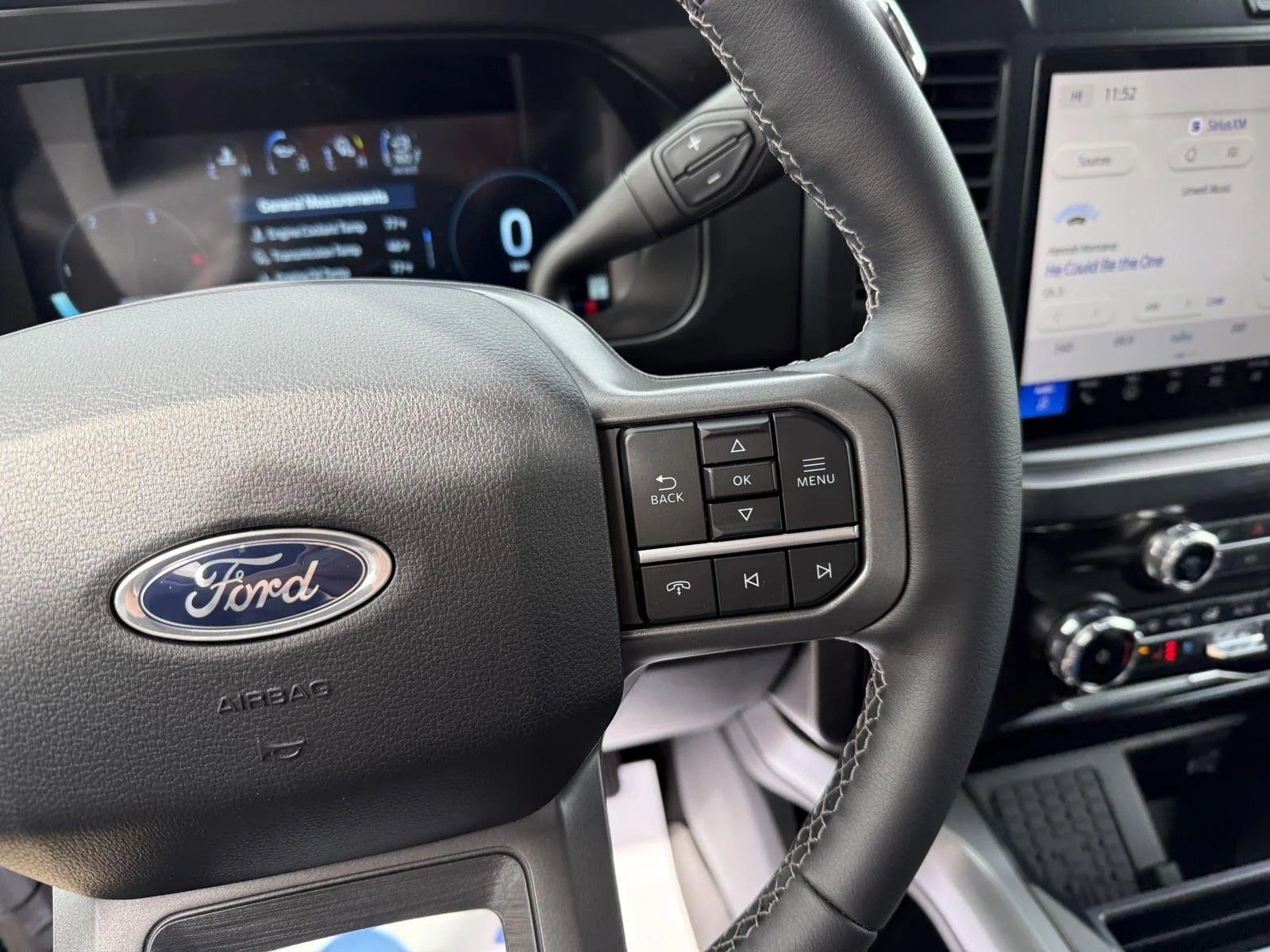 New 2026 Star White Metallic Tri-Coat Ford LARIAT image 20