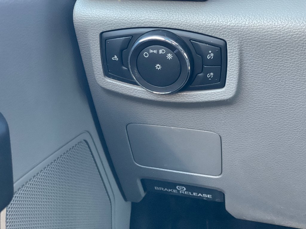 Used 2018 Oxford White Ford XL image 11
