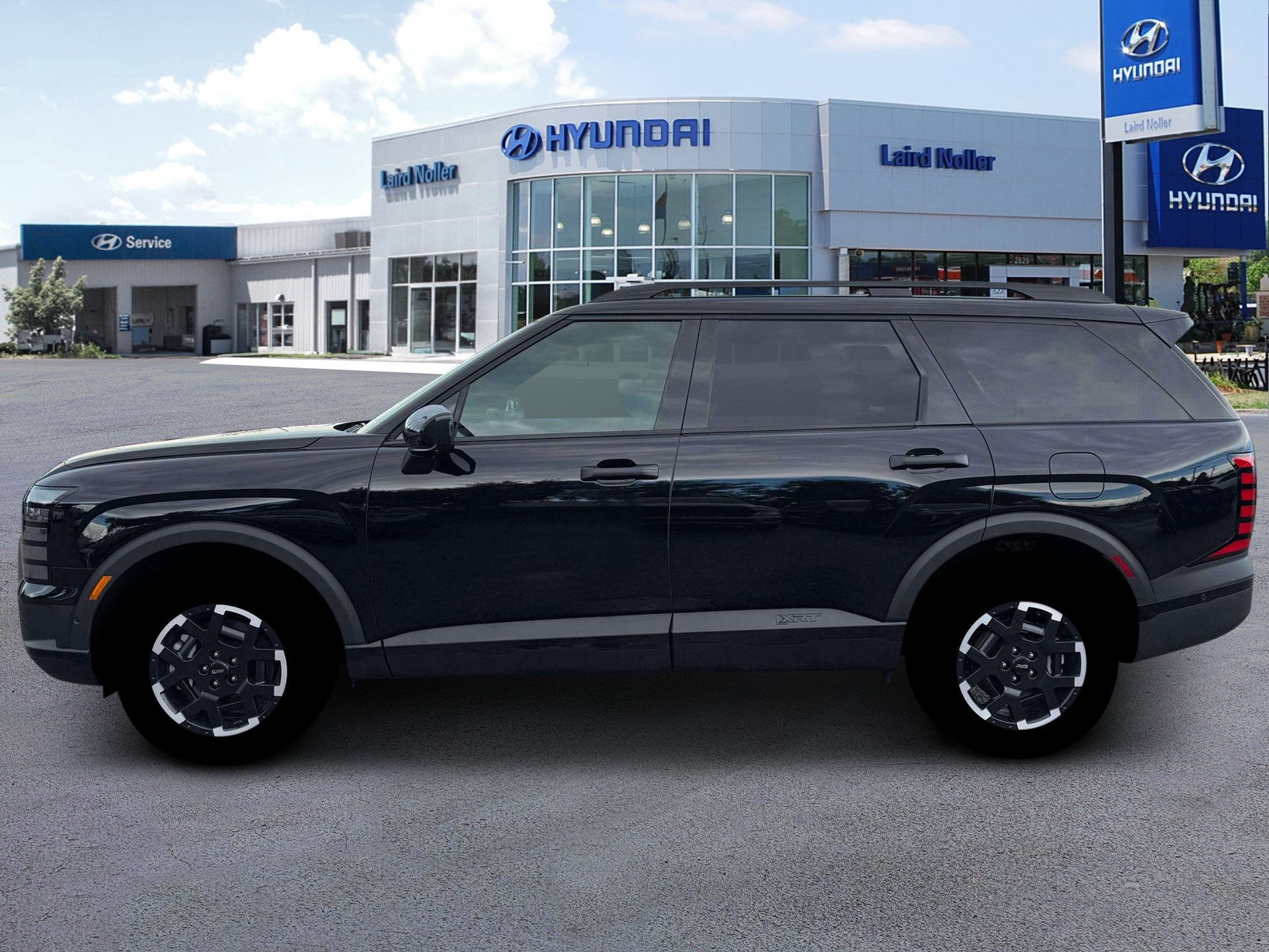 View vehicle photo 3