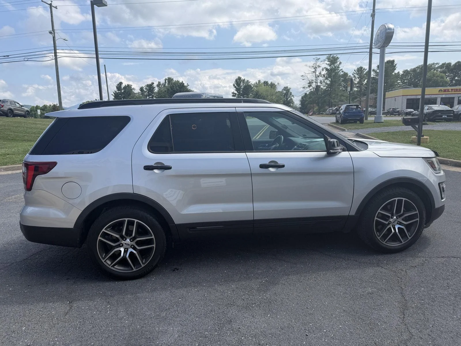 Used 2016 Ingot Silver Ford Sport image 5